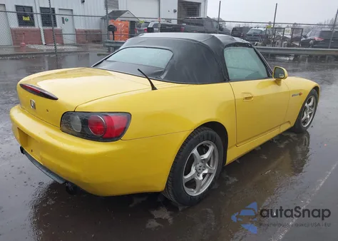 2002 Honda S2000 z USA, uszkodzony, nr VIN JHMAP11482T008807